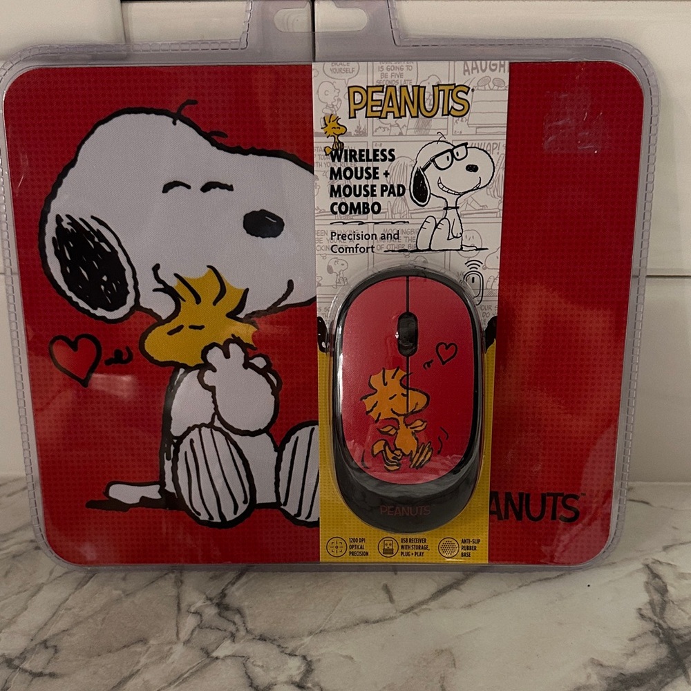 ♥️Peanuts Red and Black Snoopy Wireless Mouse Set♥️